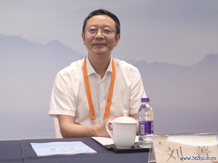 中国围棋协会副秘书长、管事竞赛部部长刘菁